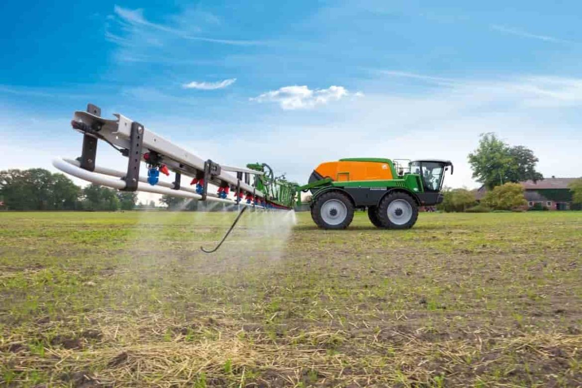 Export high quality sprayer trailer